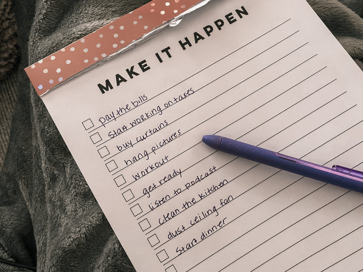 daily to do list to break down big goals